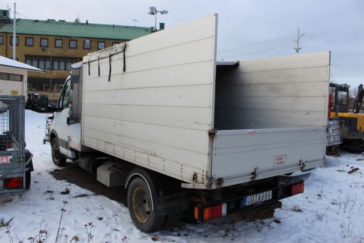 757572-3 Iveco Daily 2.8D Chassis, 2004, 143 hp (223778 km) -2004, New Info