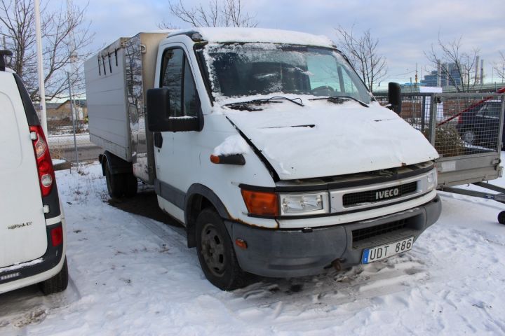 757572-6 Iveco Daily 2.8D Chassis, 2004, 143 hp (223778 km) -2004, New Info