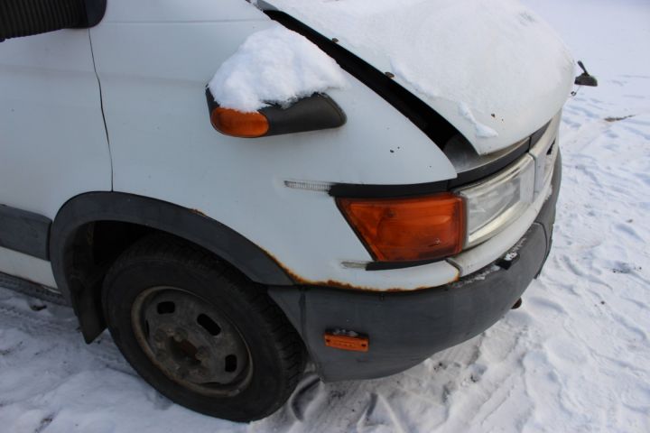 757572-7 Iveco Daily 2.8D Chassis, 2004, 143 hp (223778 km) -2004, New Info