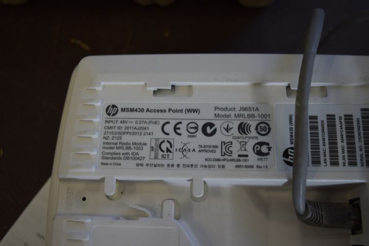 685454-9 Router from "EnGenius" + HP MRLBB-1001