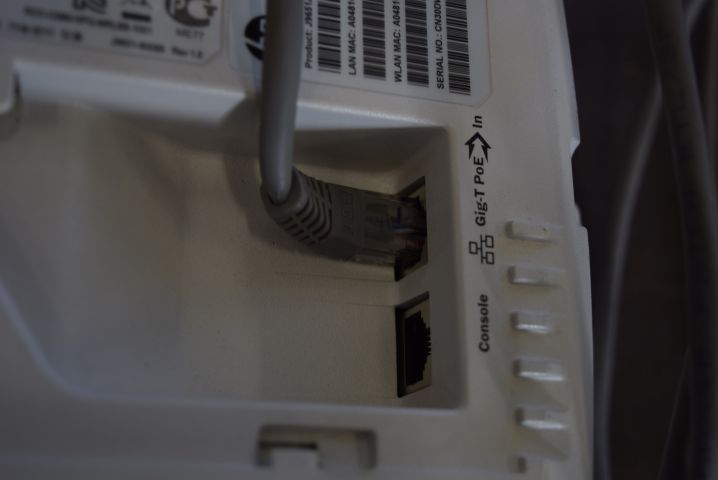 685454-11 Router from "EnGenius" + HP MRLBB-1001