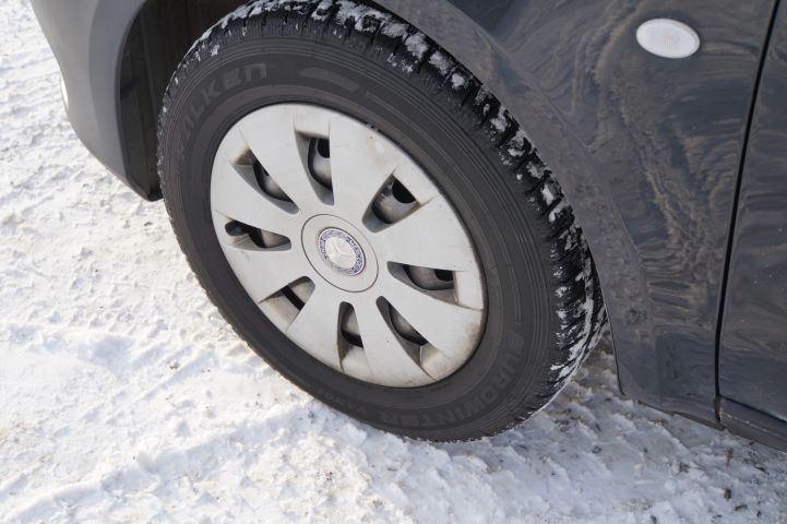 735325-9 MERCEDES-BENZ, 161 hp