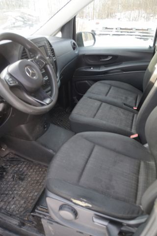 735325-22 MERCEDES-BENZ, 161 hp