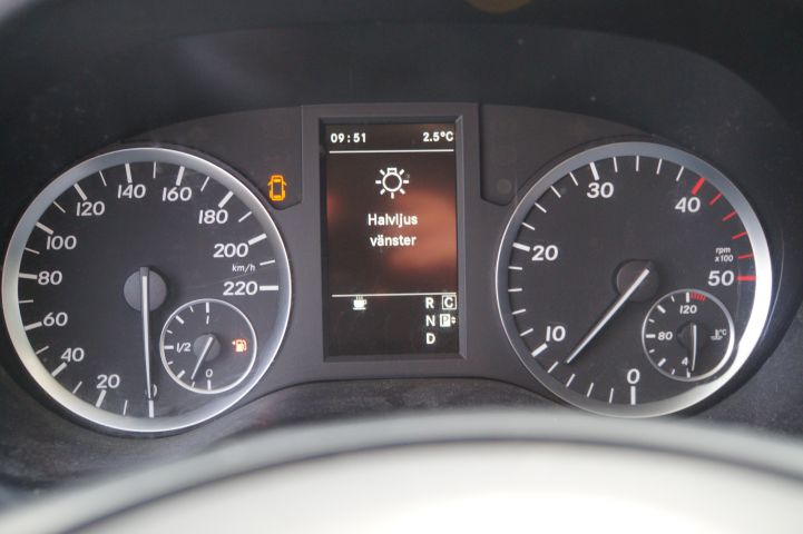 735325-29 MERCEDES-BENZ, 161 hp