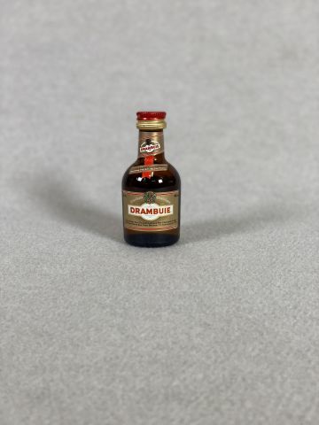 660431-22 Mix pallet with broken drawers - wine and spirits - 167 bottles