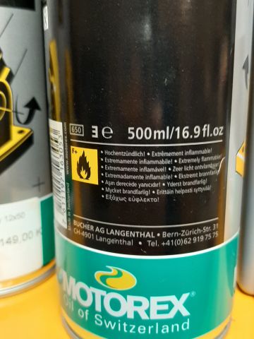 746253-5 Lot with oil, spray, lubrication etc.