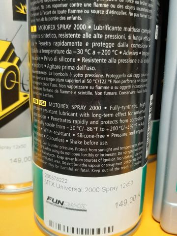 746253-7 Lot with oil, spray, lubrication etc.