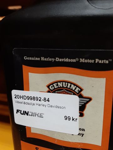 746253-29 Lot with oil, spray, lubrication etc.