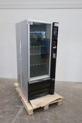 757833-2 Vending machine Necta Snakky
