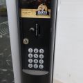 757833-10 Vending machine Necta Snakky