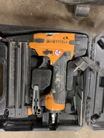 717918-2 Pneumatic nail gun Bostitch BT1855-E