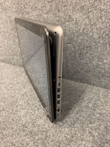 716073-11 Laptop Asus TP501U (touch screen / i5 2.3GHz / 8GB / 118GB / Win10) and 4G router