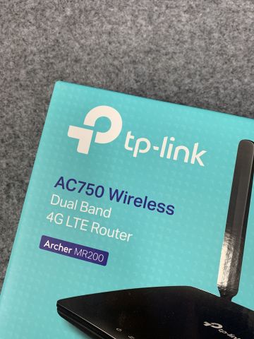 716073-15 Laptop Asus TP501U (touch screen / i5 2.3GHz / 8GB / 118GB / Win10) and 4G router