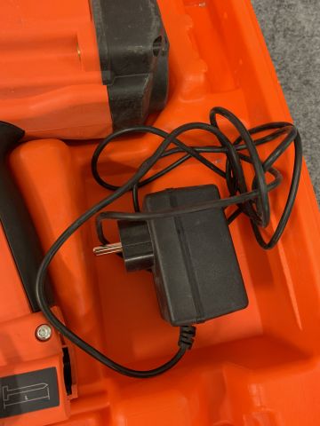 716216-3 Gas-powered bolt gun Spit Pulsa 700P