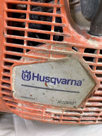747194-6 Husqvarna X-Torq Cutting Machine
