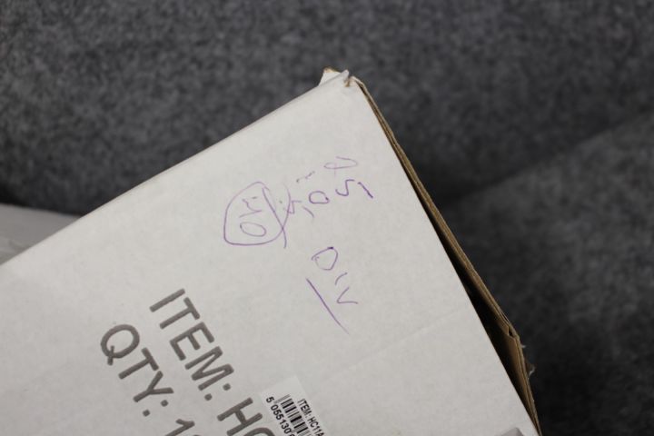 759935-24 Bows & Sunglasses