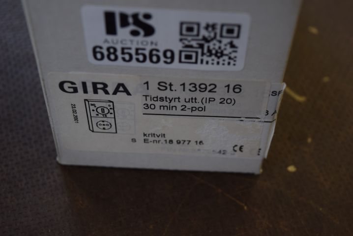685569-2 Timed socket Gira 1392 16