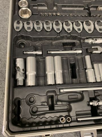 716242-5 Tool kit Ironside