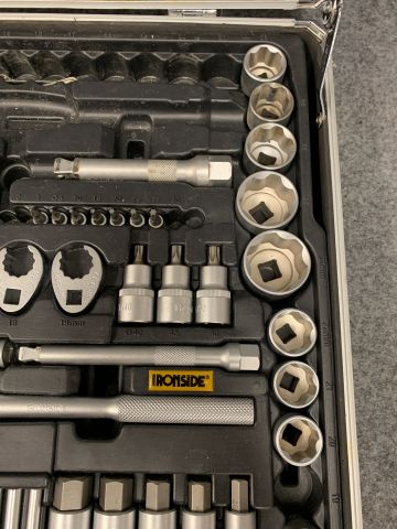 716242-9 Tool kit Ironside