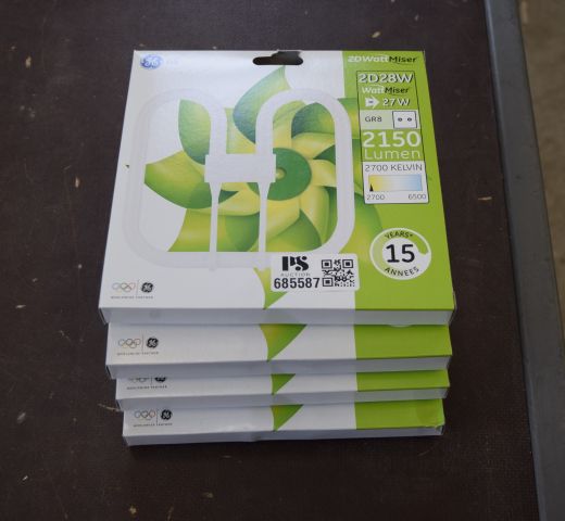 685587-1 Lamps 4pcs GE WattMiser F28W2D / 827