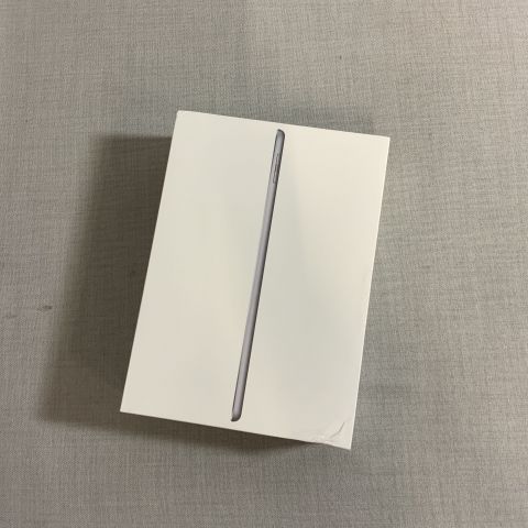 760903-2 Apple Ipad 6th generation MR7F2KN/A