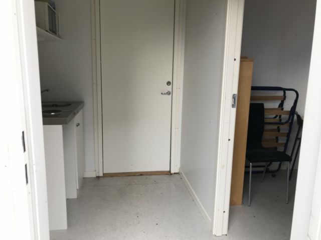 758861-8 Staff shed with sheet metal facade