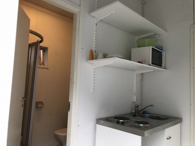 758861-9 Staff shed with sheet metal facade