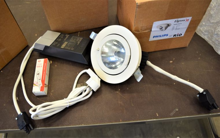 685717-3 Lysarmaturer 3st Elgross'n Flexible Midi Vit C70E