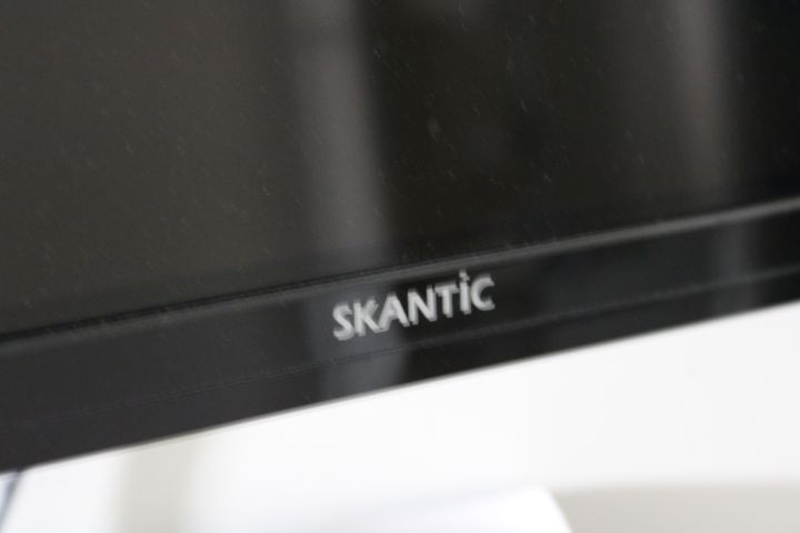 746265-5 Workplaces with spare parts, tools and electronics - Mobile & computer