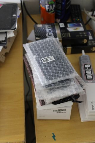 746265-7 Workplaces with spare parts, tools and electronics - Mobile & computer