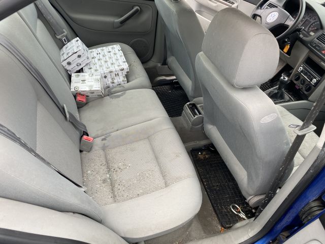 661515-30 Volkswagen BORA 1.6, 2002 - Reg. No: TPJ093 - Renovation object
