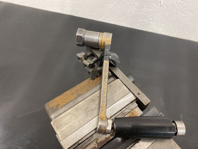 763107-4 Hydraulic machine vise Gressel