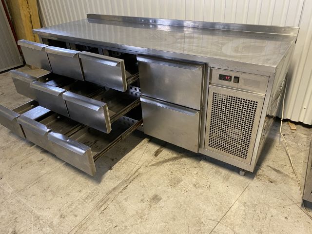 762509-5 Kema Blue Line cooling bench with 11 drawers, folded back edge