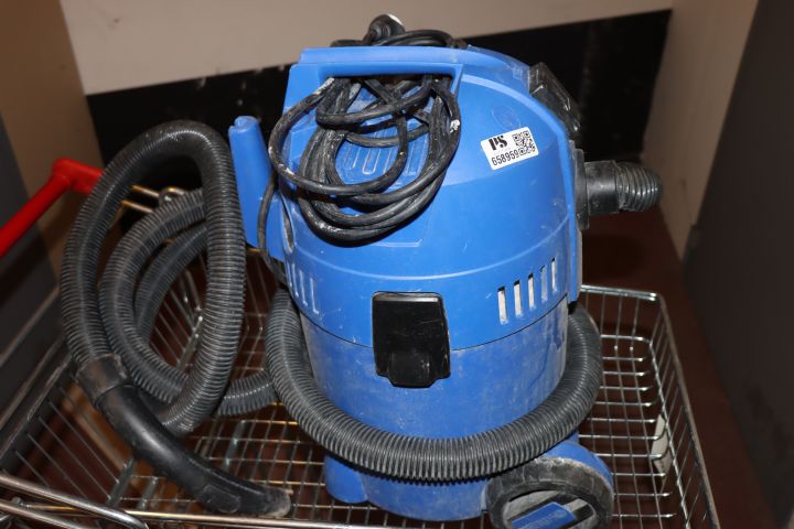 Rough vacuum cleaner Nilfisk Buddy II 