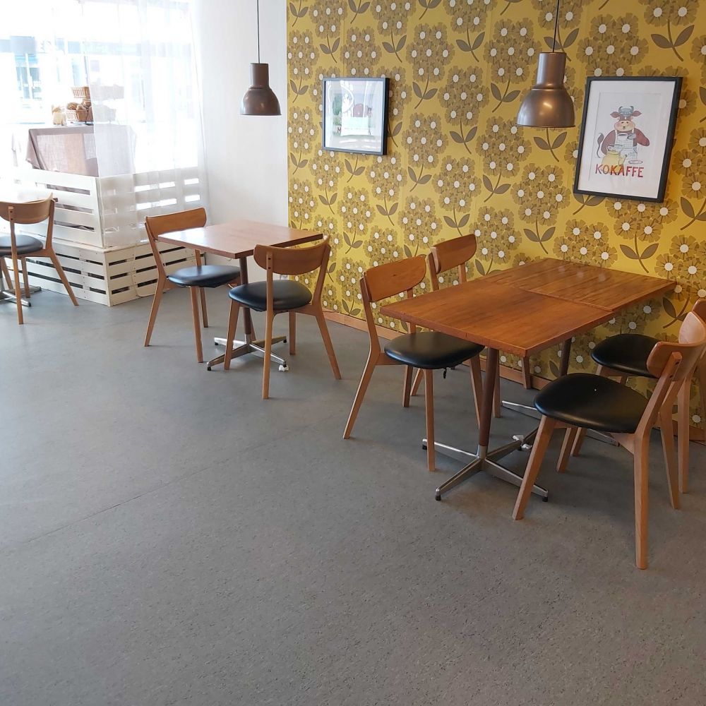 578439-1 Café furniture
