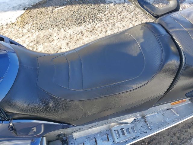578470-27 Snowmobile Lynx Adventure GT 600Sdi -07 FFL561