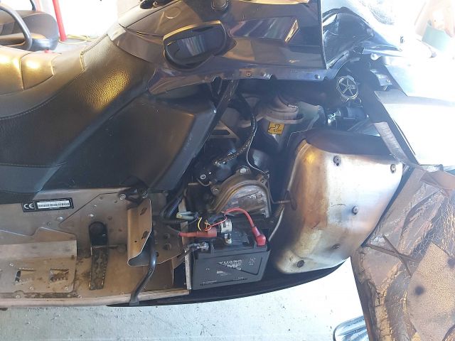 578470-46 Snowmobile Lynx Adventure GT 600Sdi -07 FFL561