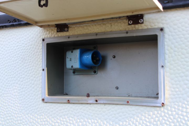 719469-10 Caravan - POLAR CARAVAN POLAR 420 T, 1980