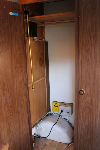 719469-32 Caravan - POLAR CARAVAN POLAR 420 T, 1980