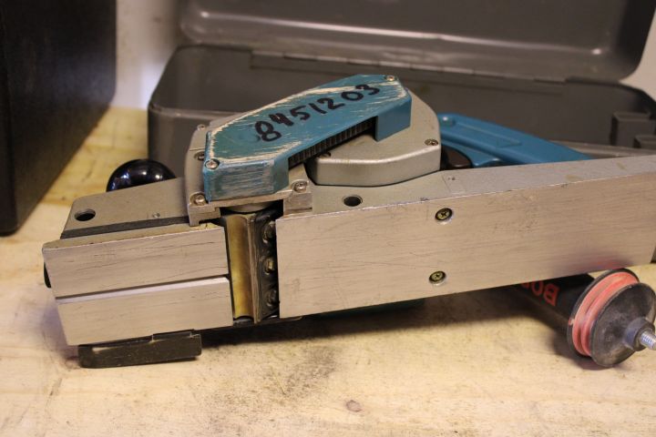 719485-4 Electric planer, Makita power planer 1100