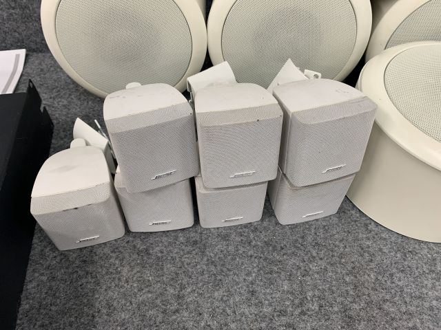 758515-2 Speakers and power amplifiers Bosch and Bose