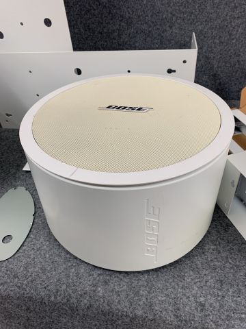 758515-5 Speakers and power amplifiers Bosch and Bose