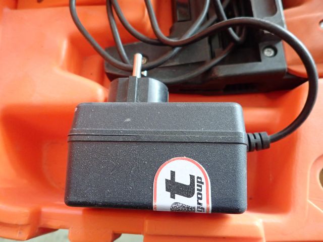 755119-8 Bolt pistol SPIT PULSA 700P