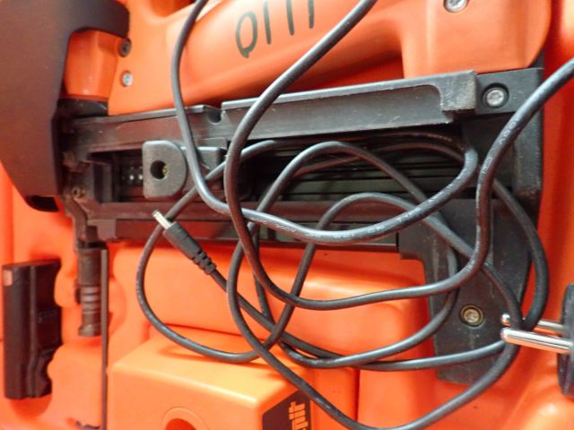 755119-9 Bolt pistol SPIT PULSA 700P