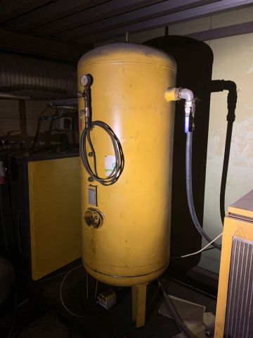764525-2 Compressor Kaeser SK 26 -1995, dryer and tank