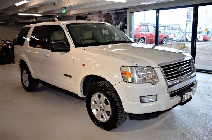 748770-2 Ford Explorer 4.0 V6 Automatic, 213hp, 2008