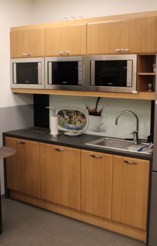 764408-2 Complete kitchen, 2 dishwashers, 3 micro, 3 refrigerators 60x210x90 cm