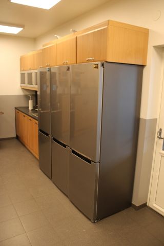 764408-3 Complete kitchen, 2 dishwashers, 3 micro, 3 refrigerators 60x210x90 cm