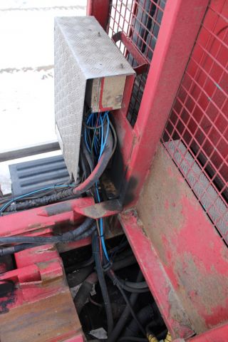 765576-34 Roll barrel changer with hook arm Volvo FH12-37 8X4 1999 414 hp