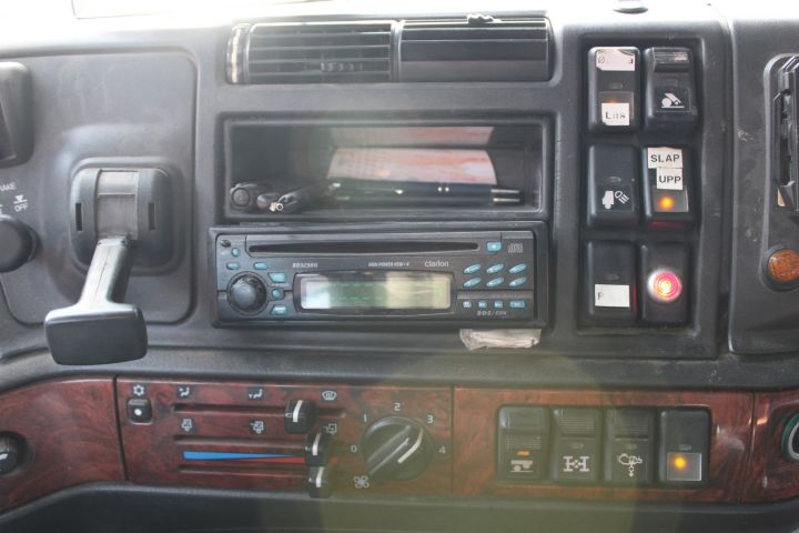 765576-44 Roll barrel changer with hook arm Volvo FH12-37 8X4 1999 414 hp